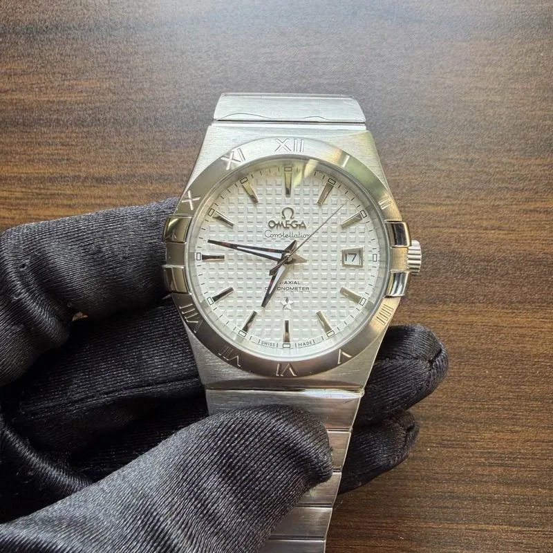 Omega Watch 19, source view 3, SKU watch