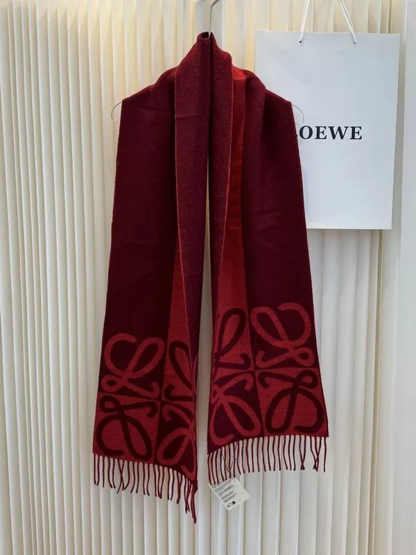 Loewe Scarf E50, source view 1, SKU E50