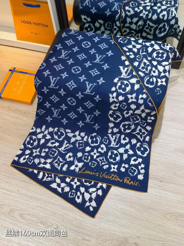 LV Scarf 140X140cm E43, source view 1, SKU 140X140cm