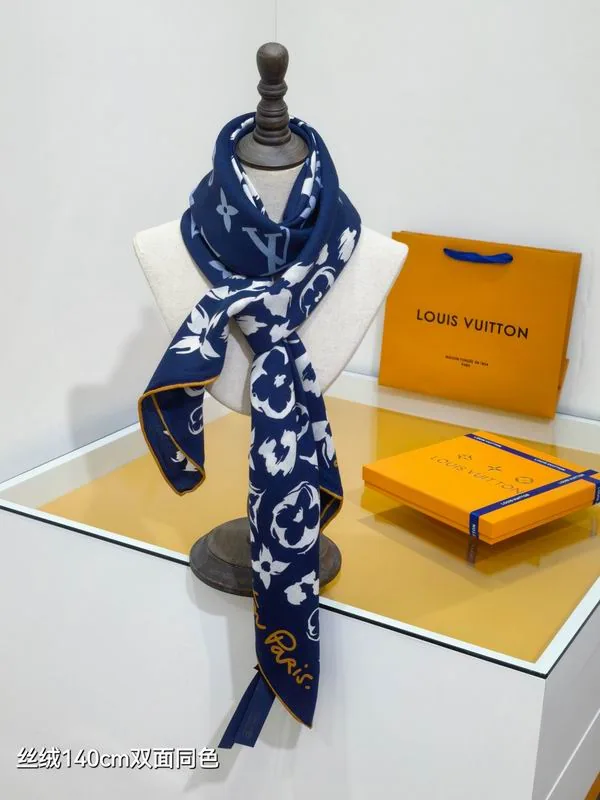 LV Scarf 140X140cm E43, source view 2, SKU 140X140cm