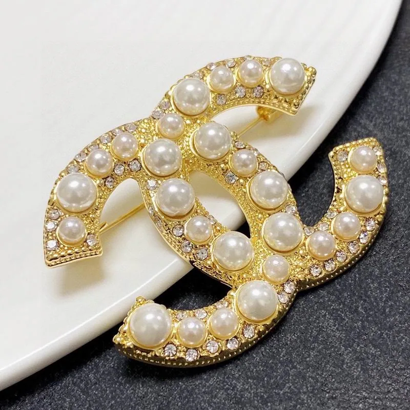 Chanel 07YXS76 Pearl-Detail Brooch, catalog view 3, 07YXS76