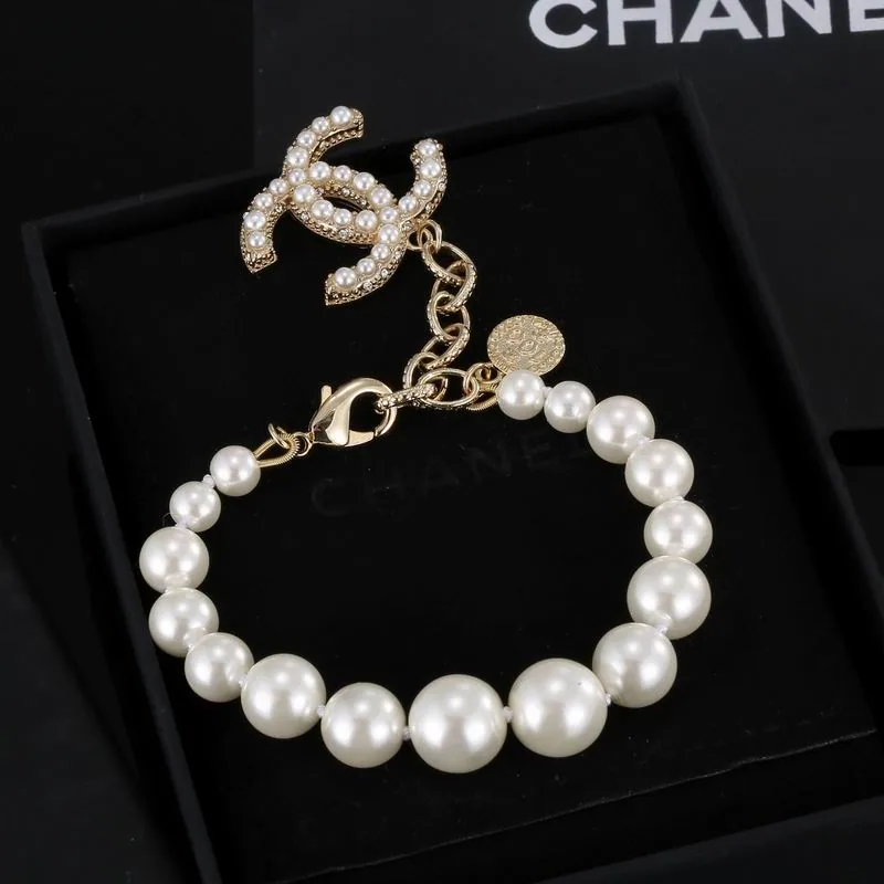 Chanel 08YXS05 Pearl Bracelet, catalog view 1, 08YXS05