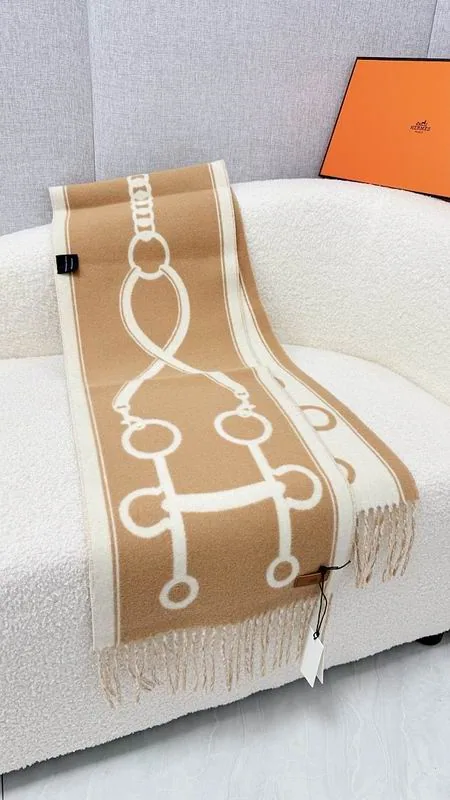 Hermes HM Chain-Pattern Scarf, catalog view 5, HM-01