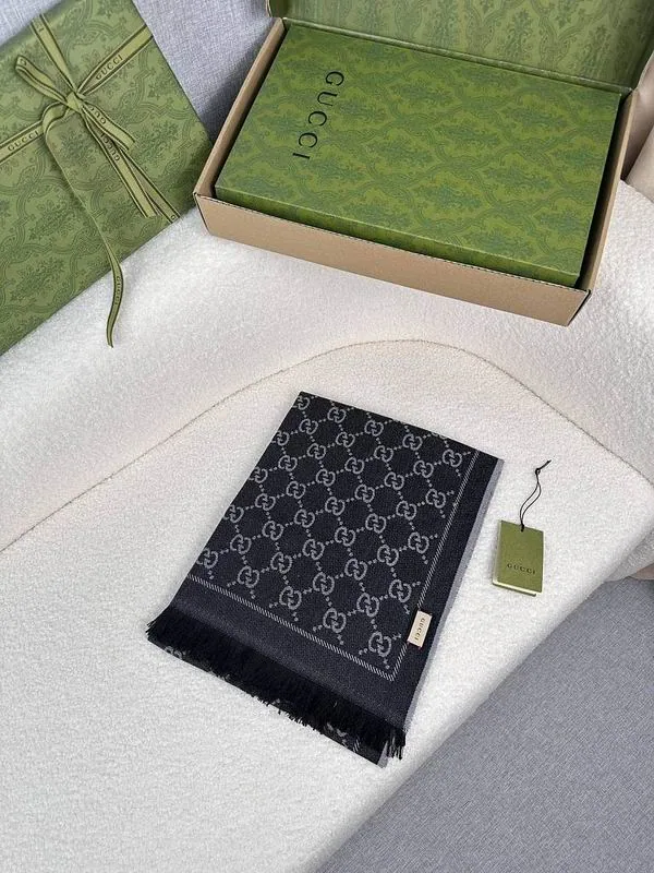 Gucci SRC4177046 Scarf, source view 6, SKU SRC4177046