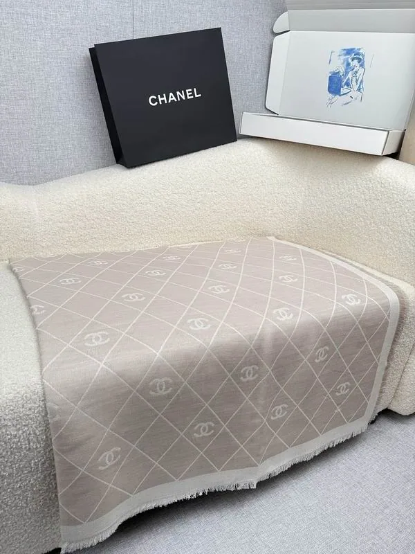 Chanel SRC4177469 Scarf, source view 6, SKU SRC4177469