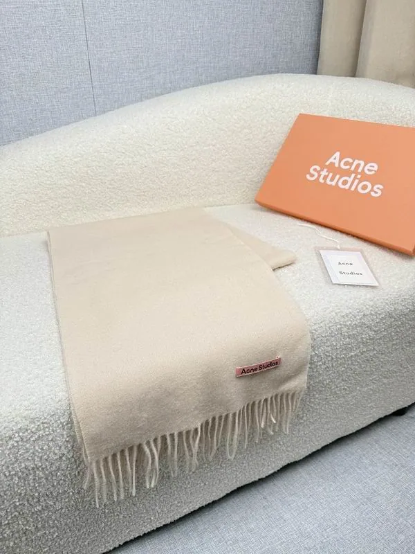 Acne SRC4178203 Scarf, source view 4, SKU SRC4178203