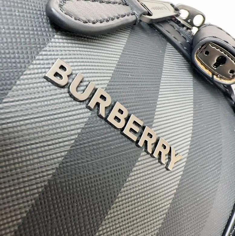 Burberry 083101 Grey Check Duffle Bag, catalog view 5, 083101-IQ