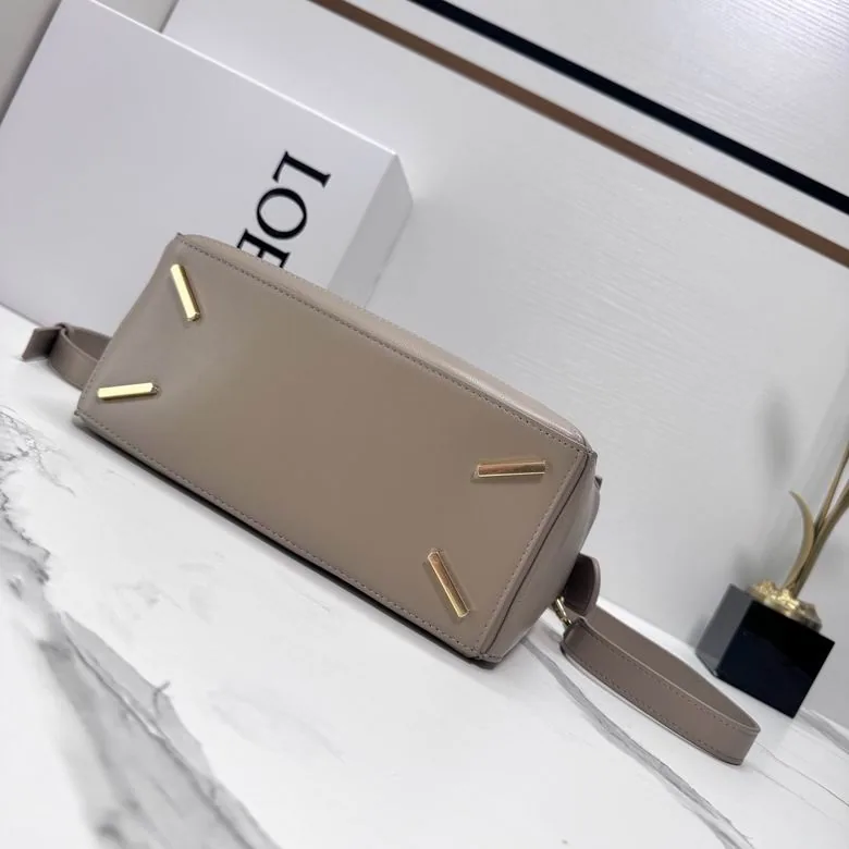 Loewe Featherlight Puzzle 062502 Taupe Shoulder Bag taupe geometric shoulder bag with top handle and detachable strap view 4