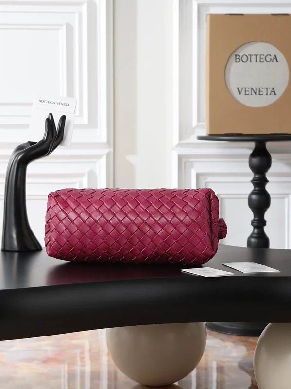 Bottega Veneta Pouch 785807 Burgundy Chain Shoulder Bag burgundy red woven-look pouch bag with chain strap view 4