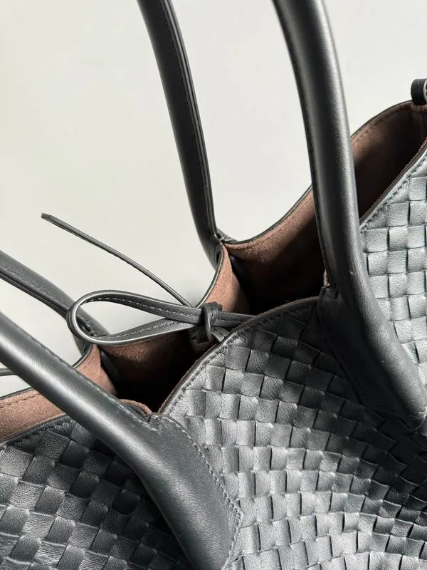 Bottega Veneta Tote 854371 Black Woven-Look Tote Bag black woven-look tote bag with tall top handles view 5