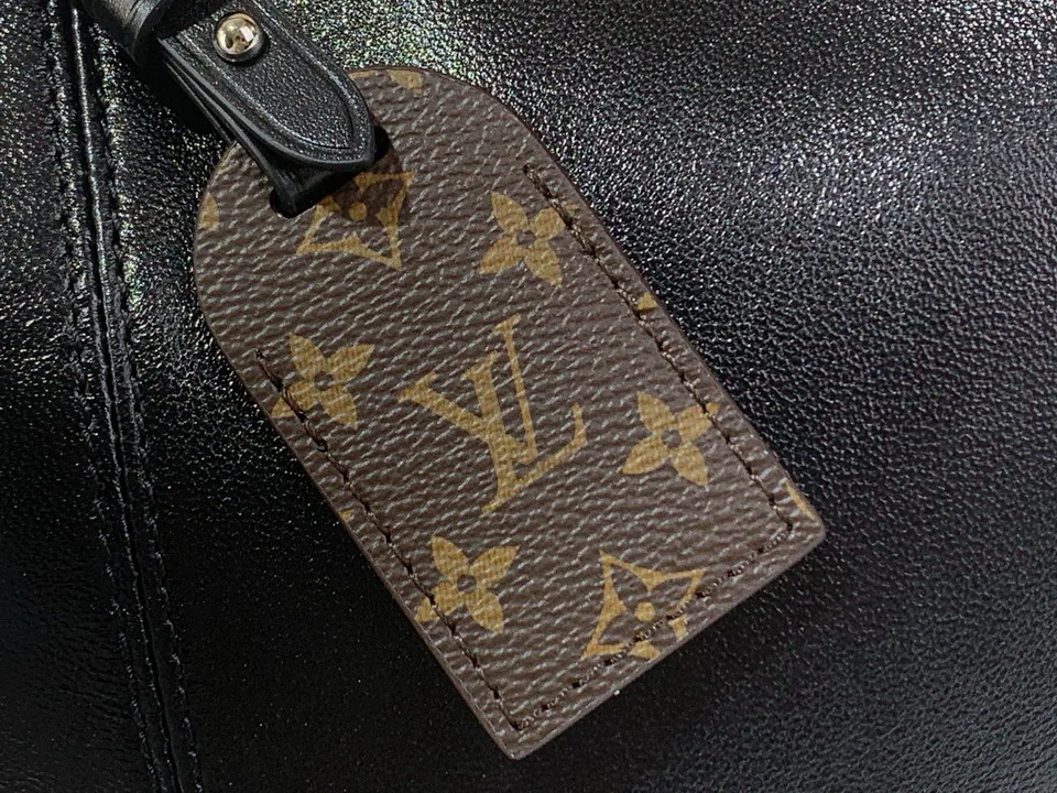 LV CarryAll M28160 Black Shoulder Bag, catalog view 5, M28160