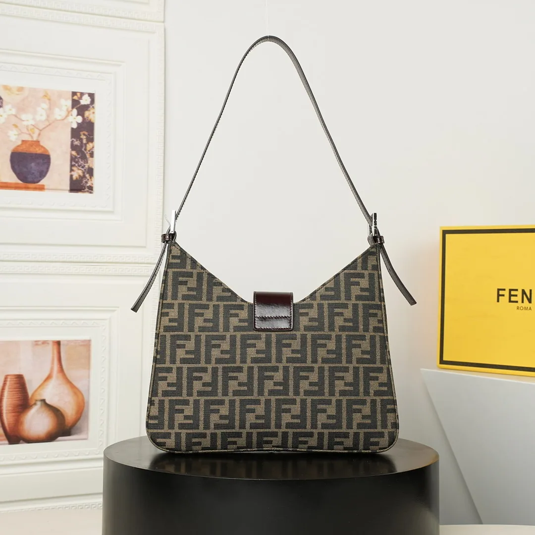 Fendi Vintage Pattern 29cm Shoulder Bag, catalog view 3, Vintage-29-jj1