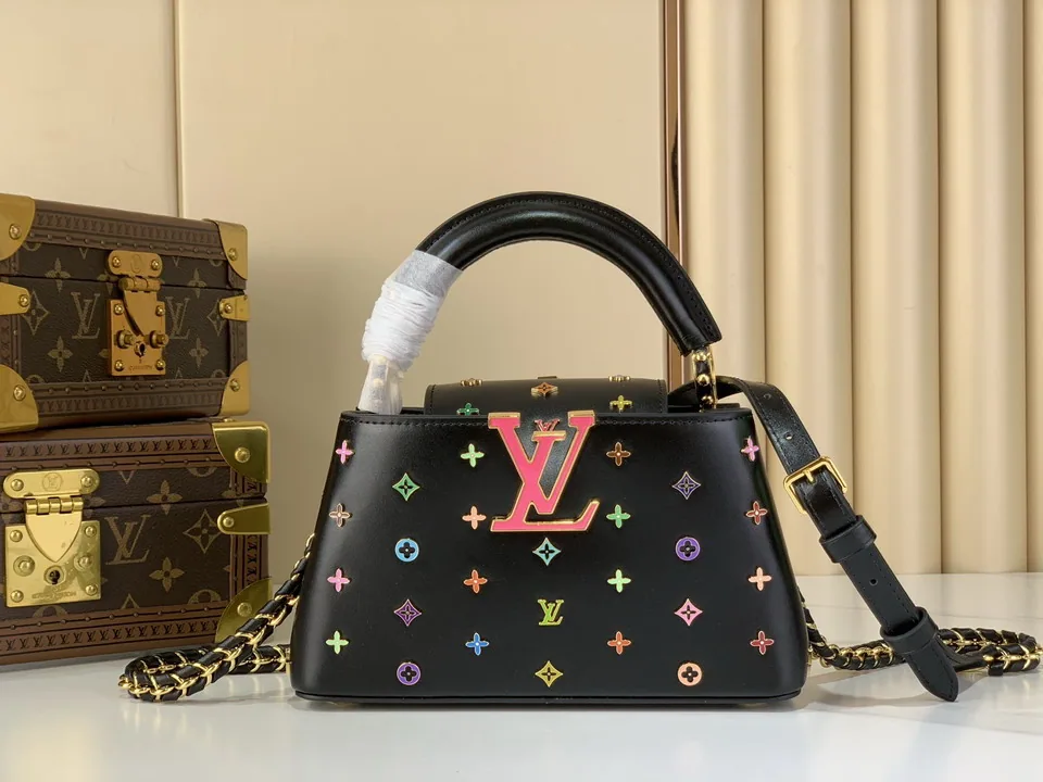 Cap m27636 Top-Handle Bag, source view 1, SKU m27636