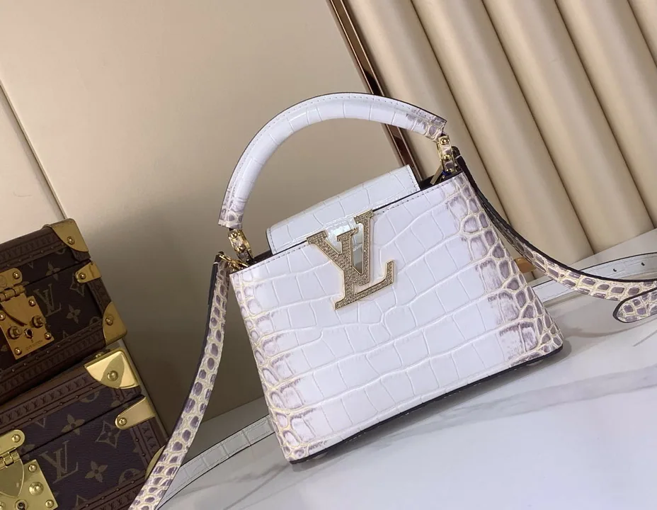 Cap N48865 Top-Handle Bag, source view 1, SKU N48865