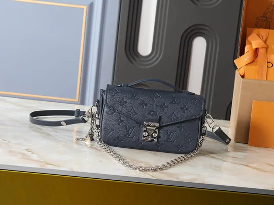 Metis M46279 Crossbody Bag, source view 1, SKU M46279