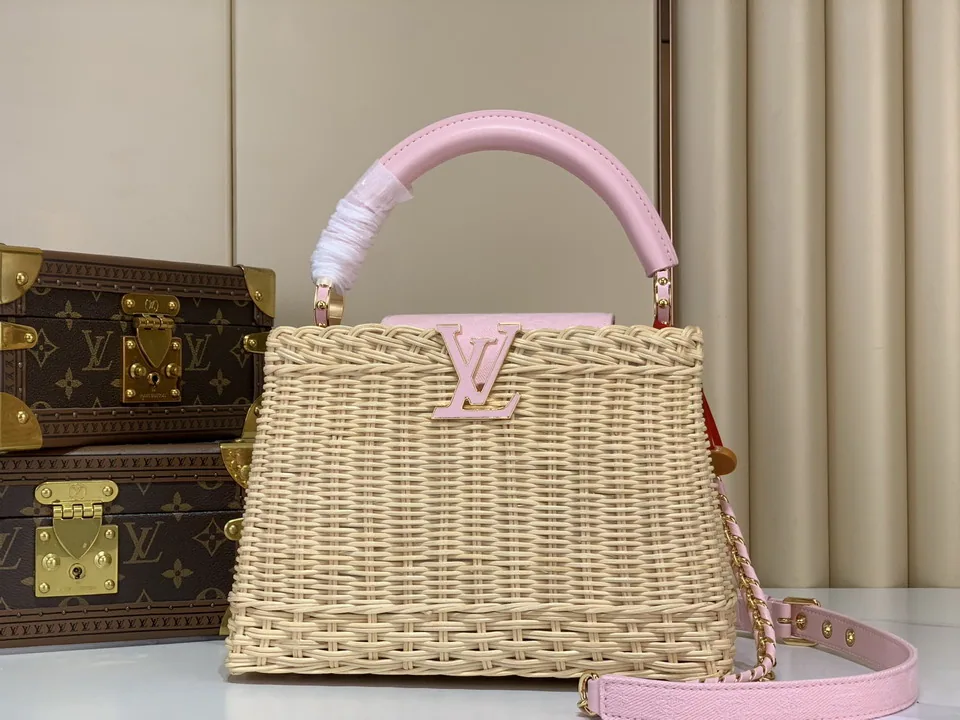Cap m28548 Woven-Look Top-Handle Bag, source view 1, SKU m28548
