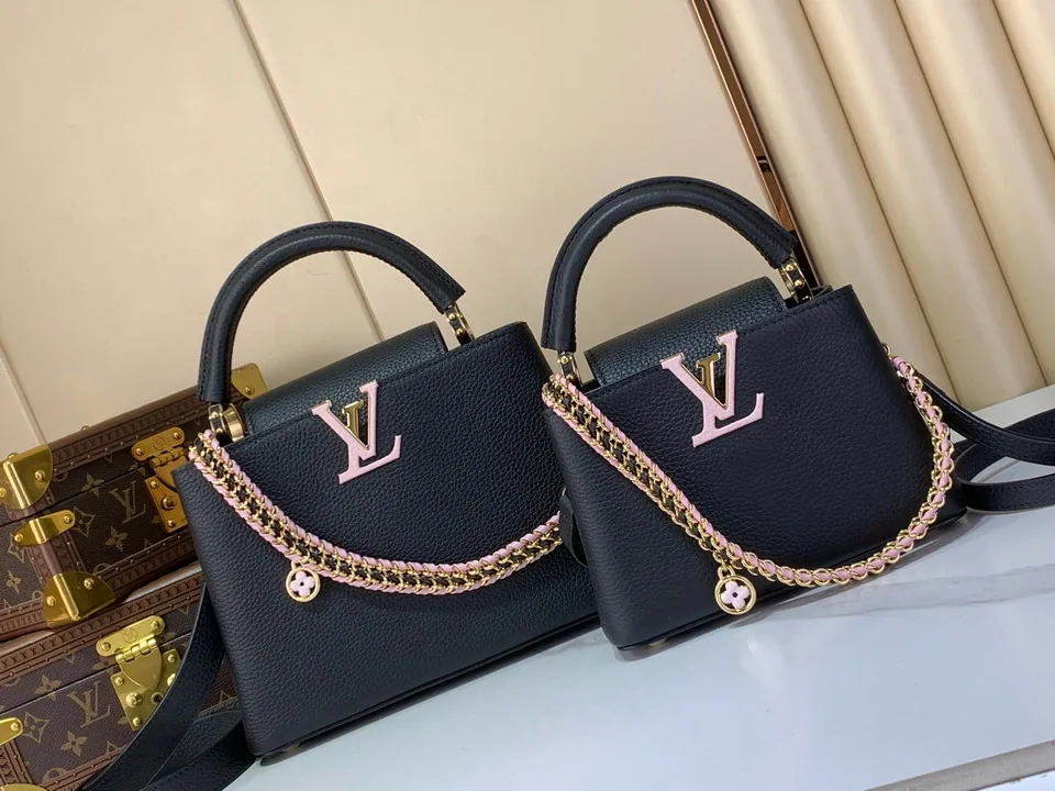 Cap m29439 Logo Chain Mini Top-Handle Bag, source view 3, SKU m29439