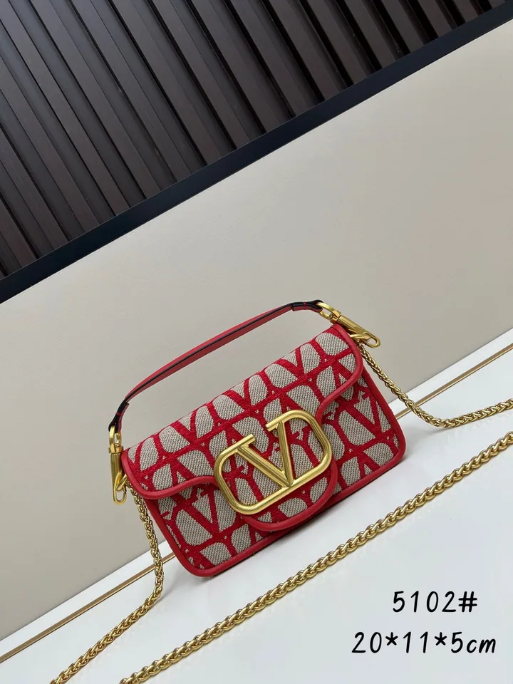 Val 5102 V-Clasp Quilted Chain Shoulder Bag, source view 2, SKU 5102