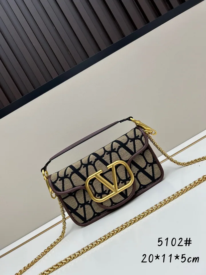 Val 5102 V-Clasp Quilted Chain Shoulder Bag, source view 3, SKU 5102