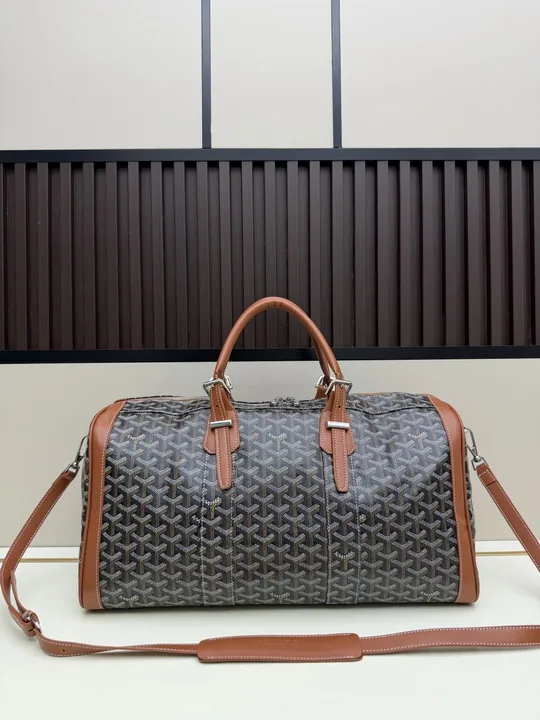 Goyard 2533 Pattern Barrel Travel Bag, source view 1, SKU 2533
