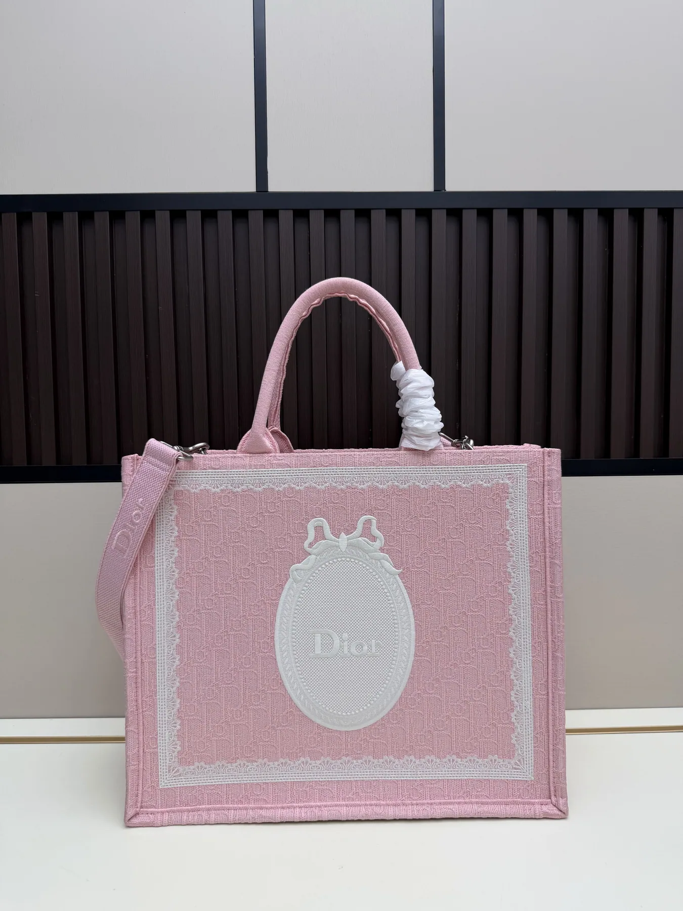 Dior 1286 Tote Bag, source view 4, SKU 1286
