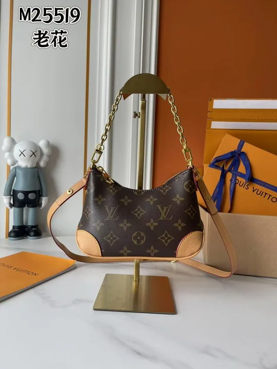 Boulogne M25519 Hobo Bag, source view 2, SKU M25519