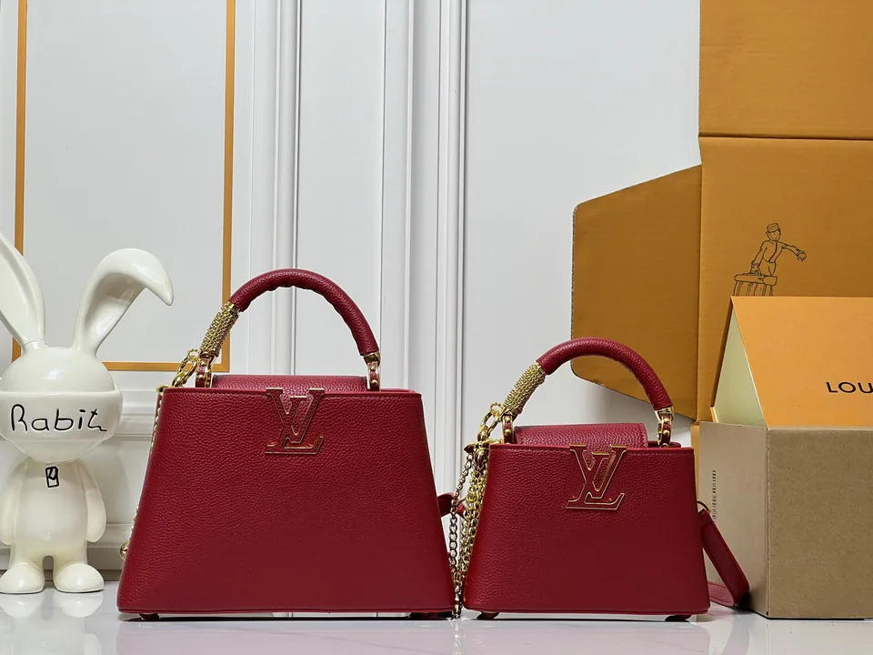 Cap M26328 Top-Handle Bag, source view 2, SKU M26328