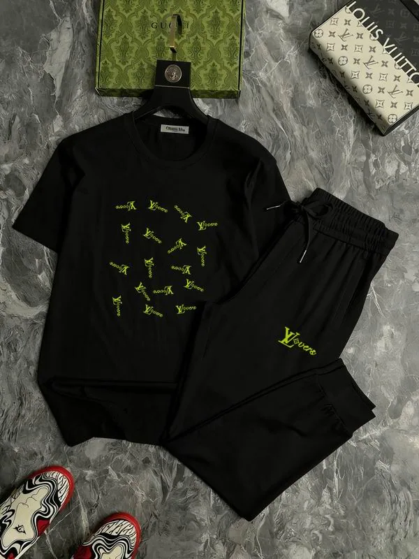 LV 13xr51 Graphic T-Shirt and Shorts Set, source view 1, SKU 13xr51