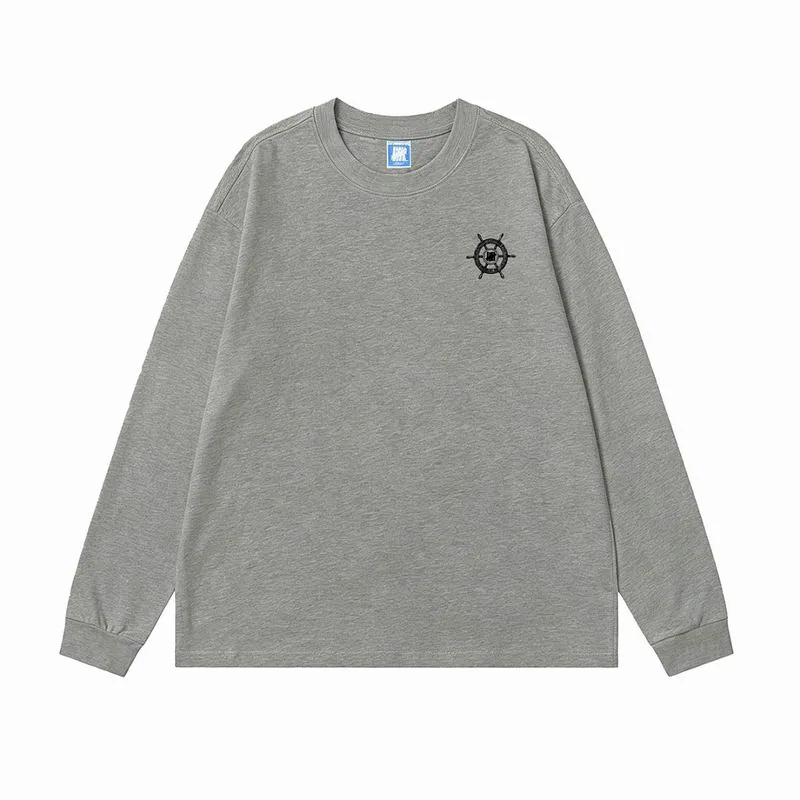 Undefeated h8txU2015 Sweatshirt, source view 2, SKU h8txU2015