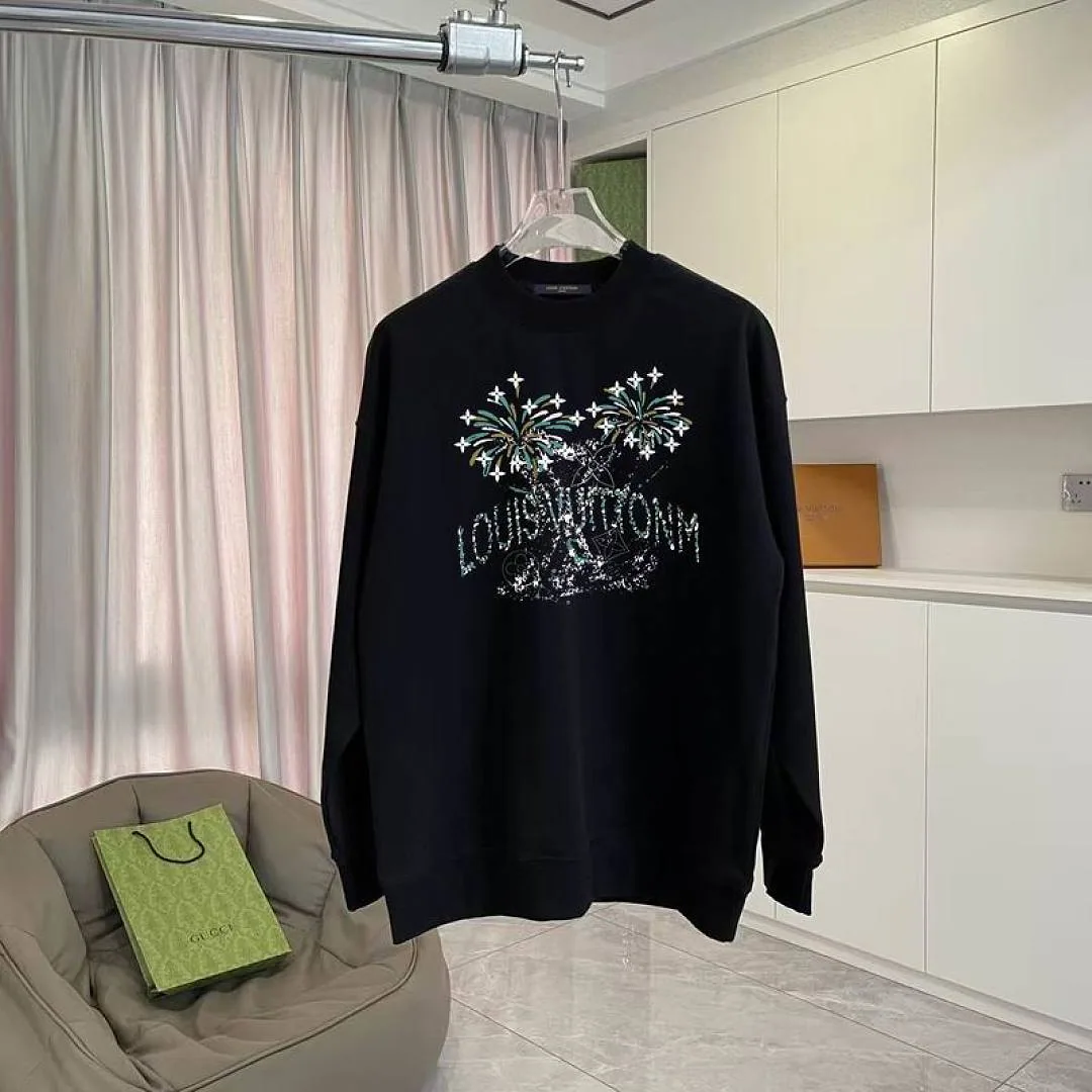 LV Ornamental Script Crewneck Sweatshirt, catalog view 1, hgntx121