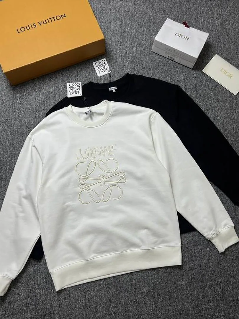 Loewe Anagram Graphic Crewneck Sweatshirt, catalog view 1, hgntx157