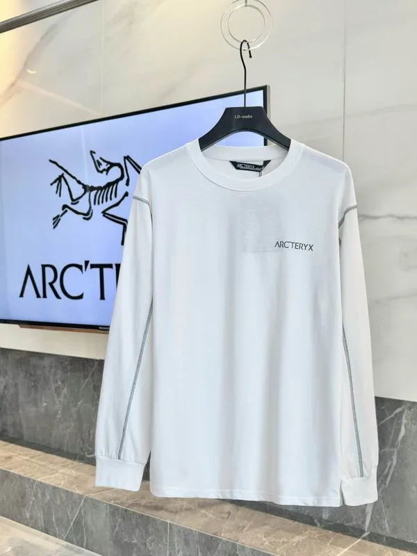 Arcteryx Minimal Logo Long-Sleeve Top, catalog view 1, hgntx26042