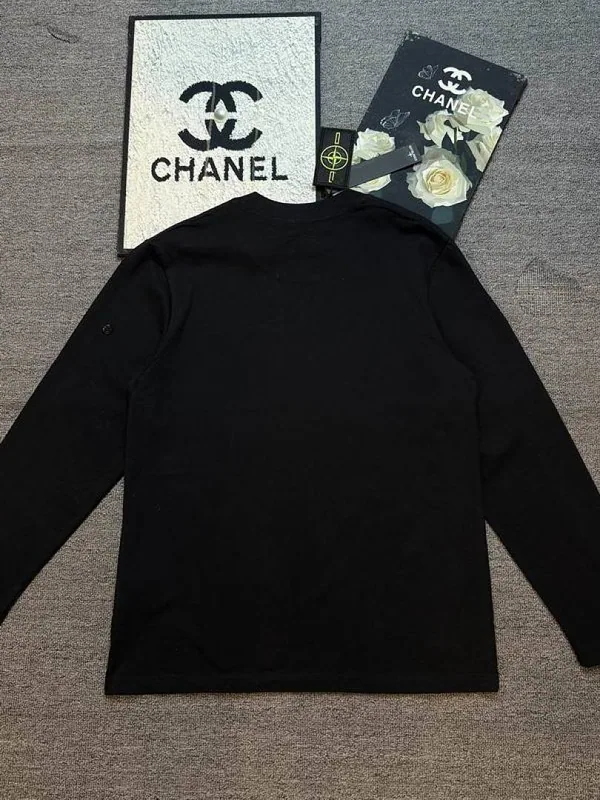 Stone Island sleeve-badge long-sleeve top in white front view hgntx29