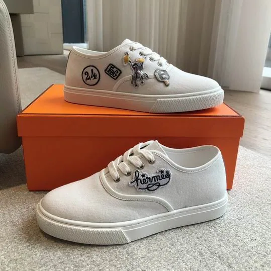 Hermes mnh0214 Sneakers, source view 3, SKU mnh0214