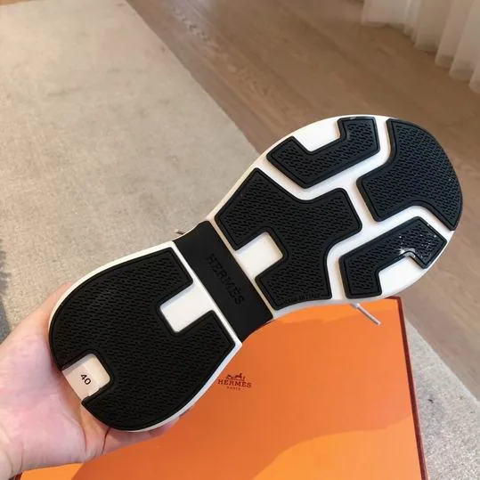 Hermes mnh0215 Sneakers, source view 5, SKU mnh0215