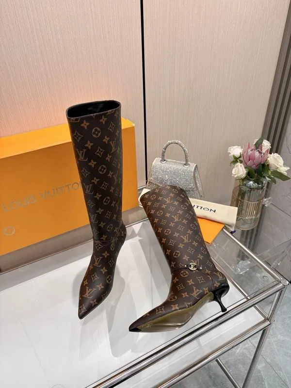 ON mns0703 Pattern Point-Toe Knee-High Boots, source view 1, SKU mns0703