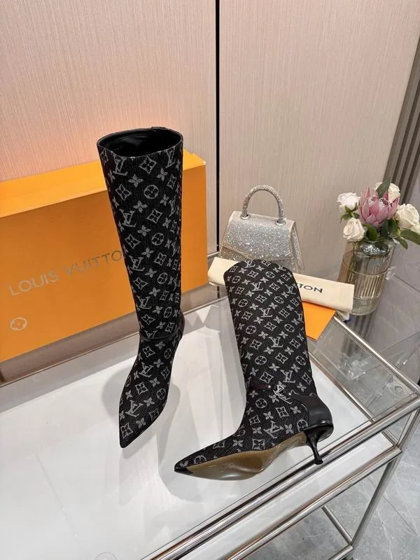 ON mns0703 Pattern Point-Toe Knee-High Boots, source view 3, SKU mns0703