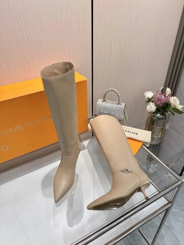 ON mns0704 Point-Toe Knee-High Heel Boots, source view 1, SKU mns0704