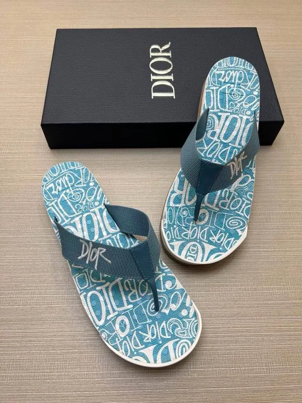 Dior mns0804 Graphic-Footbed Toe-Post Sandals, source view 1, SKU mns0804