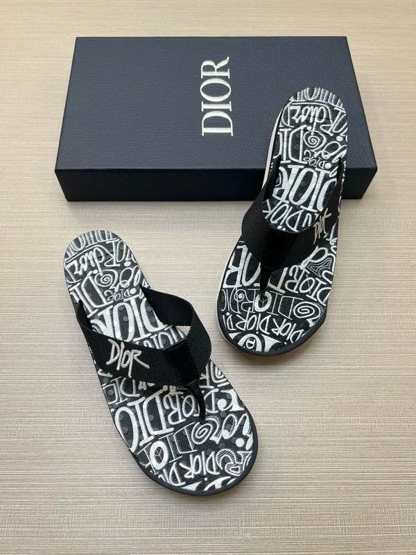 Dior mns0804 Graphic-Footbed Toe-Post Sandals, source view 3, SKU mns0804