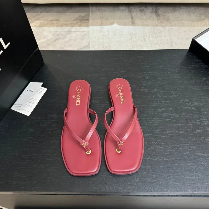 Chanel mns0804 Metallic-Detail Flip-Flops, source view 1, SKU mns0804