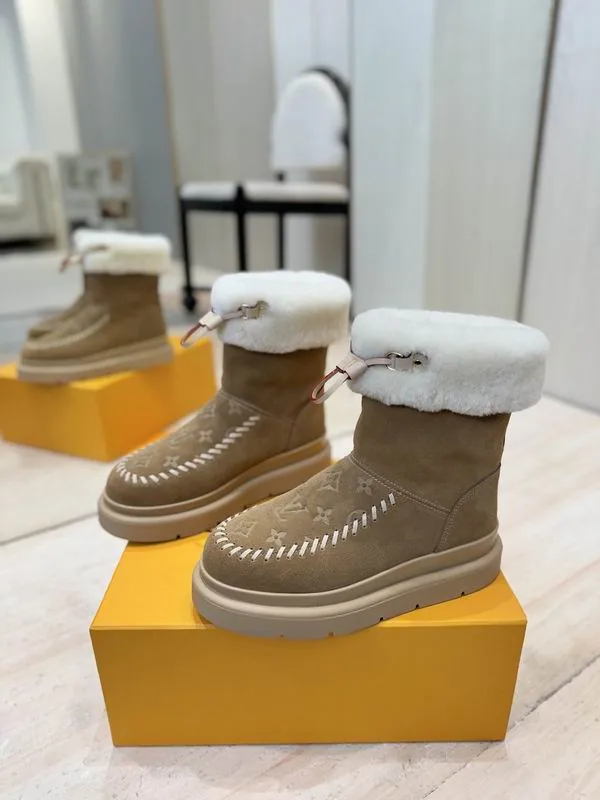 LV mns0802 Shearling-Look Trim Moccasin Boots, source view 2, SKU mns0802