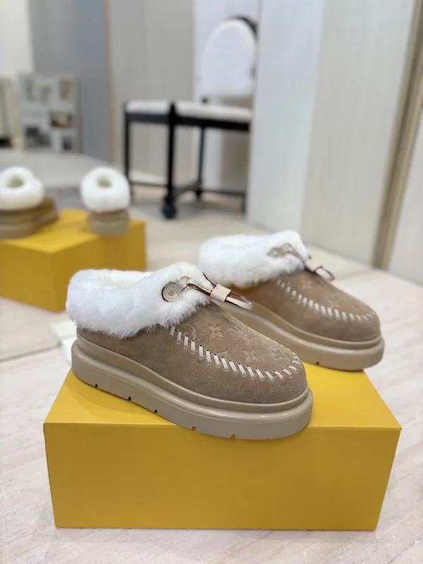 LV mns0801 Shearling-Look Trim Moccasin Shoes, source view 1, SKU mns0801