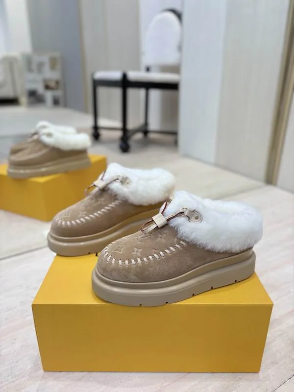 LV mns0801 Shearling-Look Trim Moccasin Shoes, source view 2, SKU mns0801