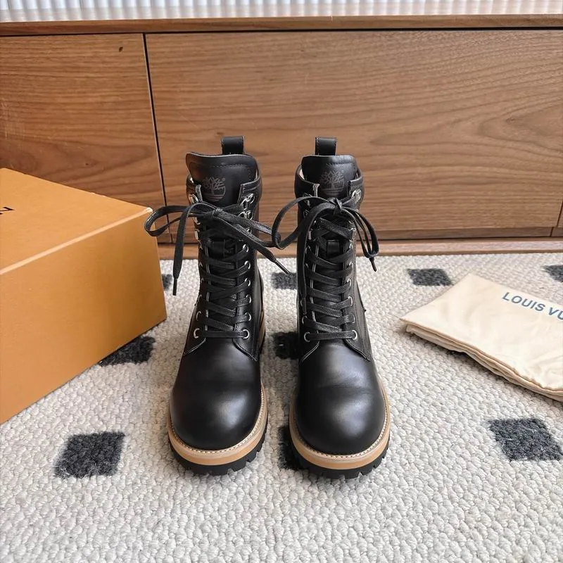 LV mns0803 Lace-Up Combat Boots, source view 1, SKU mns0803