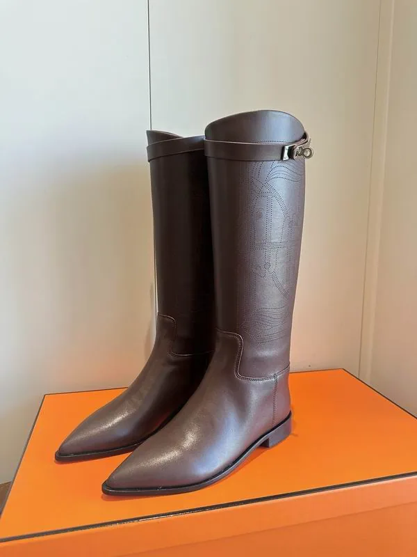 Hermes mns0805 Point-Toe Knee-High Heel Boots, source view 2, SKU mns0805