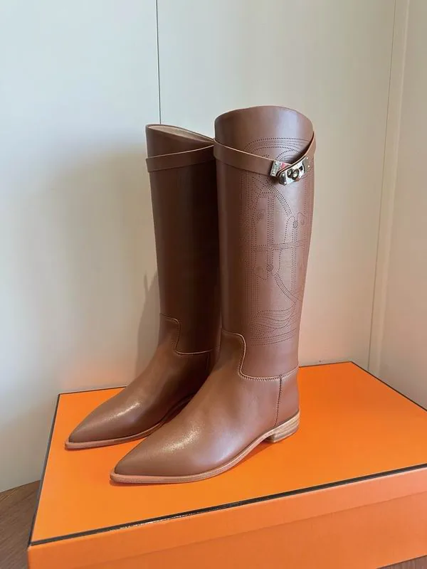Hermes mns0805 Point-Toe Knee-High Heel Boots, source view 3, SKU mns0805