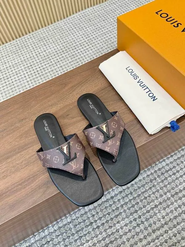 LV jys04 Monogram Toe-Post Sandals, source view 1, SKU jys04