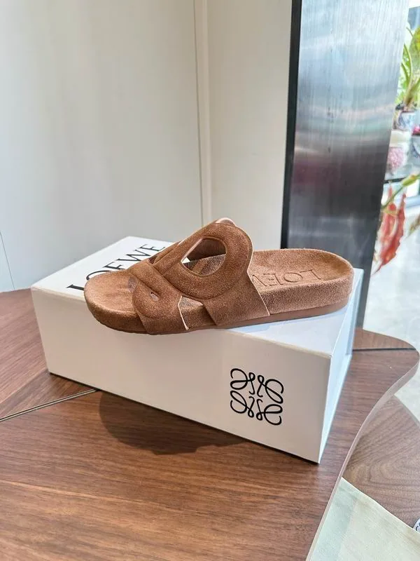 Loewe White Block-Heel Mule Sandals, source view 4, mns0604
