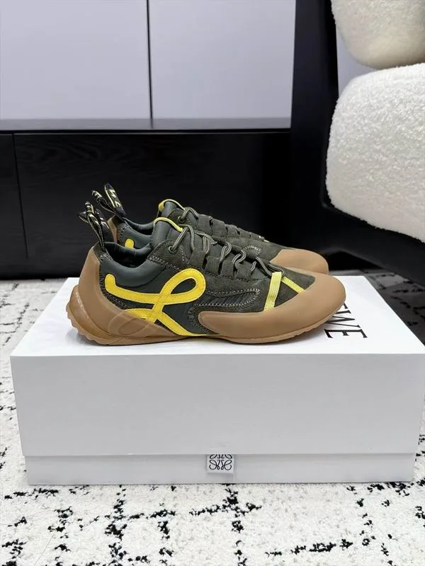 Loewe Olive Low-Cut Runner Sneakers, source view 1, mns0801